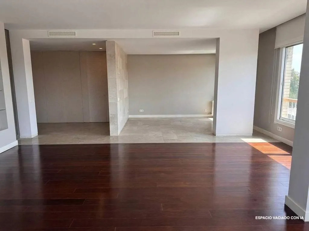 Living Room - Luxury Flat with Pool on Arroyofresno Street, Madrid