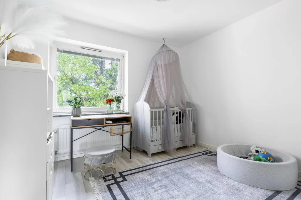 Magamistoad - Bright Apartment with Balcony in Stockholm