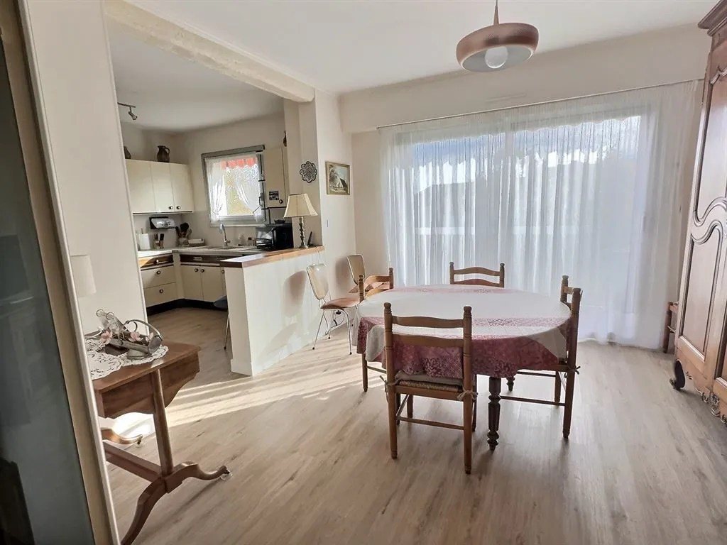 Salle à manger - Appartement 5 Pièces avec Terrasse à Orléans