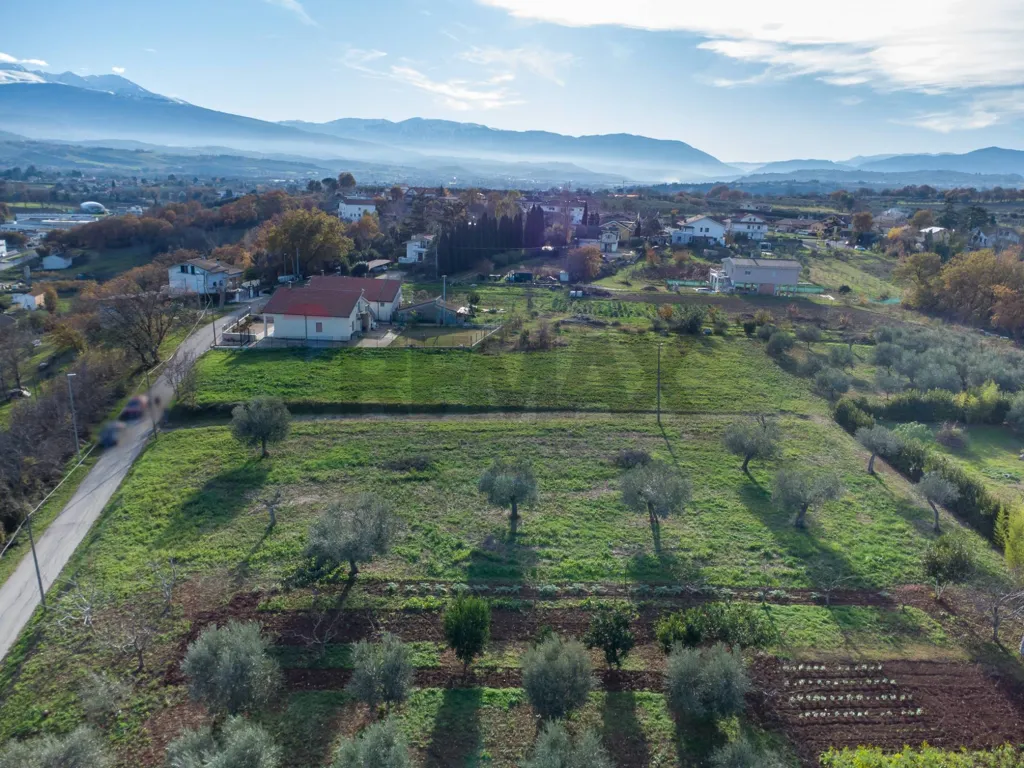 Vue aérienne - Buildable Land with Strategic Access in Cepagatti
