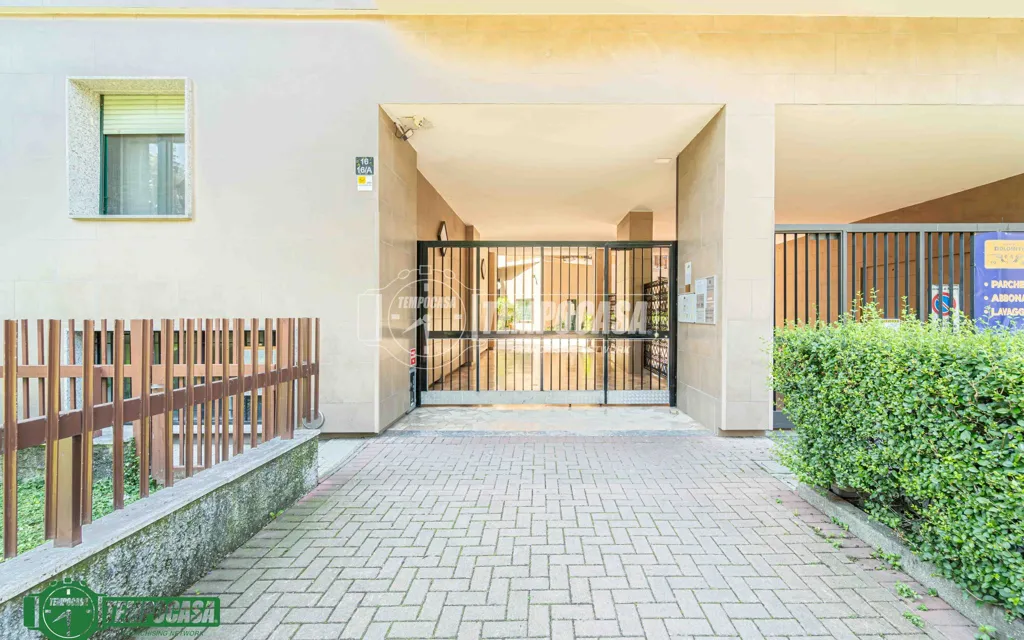 Recibidor - Bright 2-Bedroom Apartment with Balcony in Milan