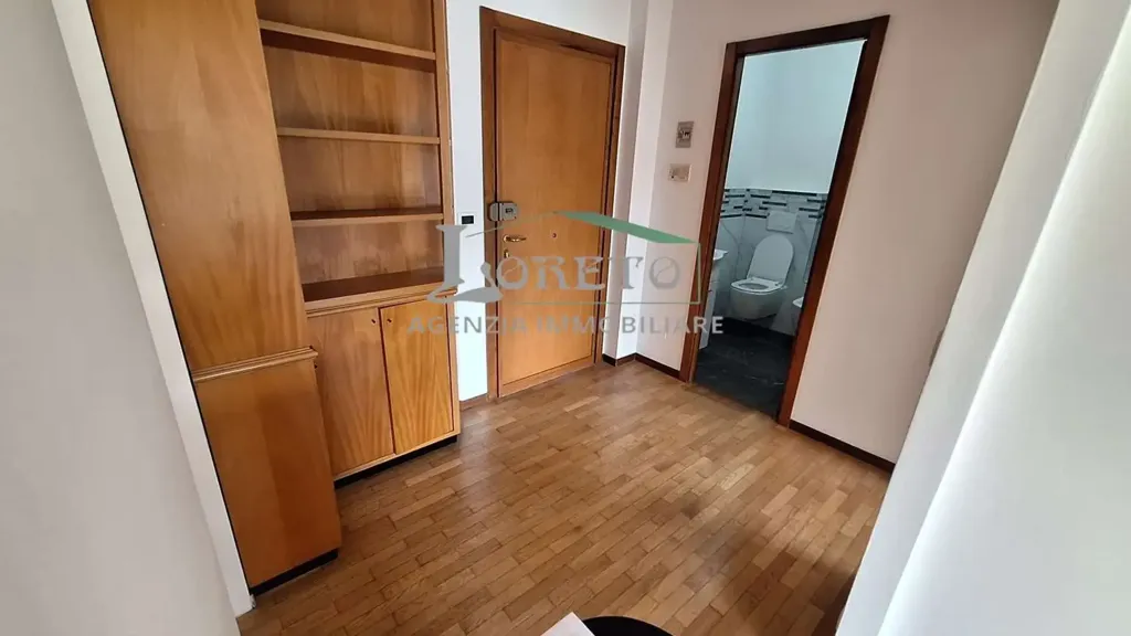 Esik - Bilocale with Balcony in Rapallo