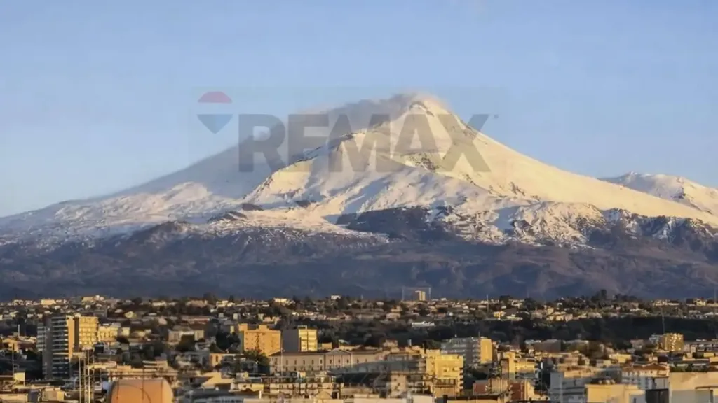 Apartment with Balcony in Catania Centre
