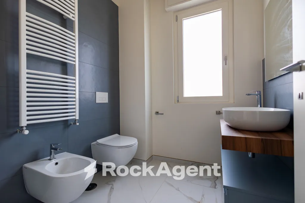 Salles de bain - Modernised Apartment with Balcony in Catanzaro
