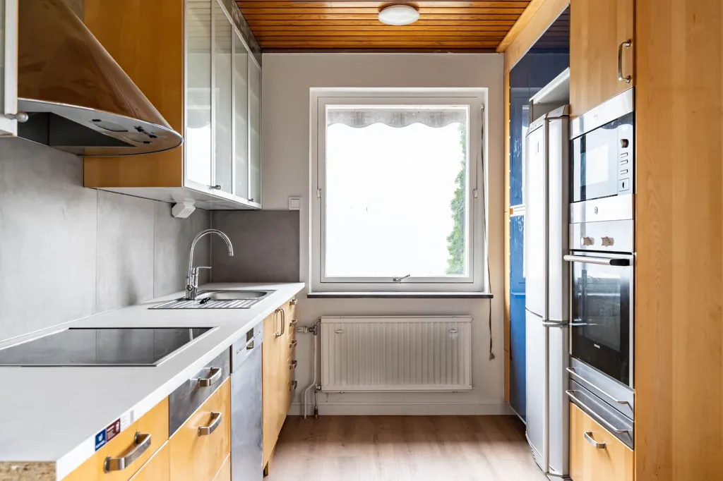 Köök - Renovated Brick House with Potential in Glimåkra