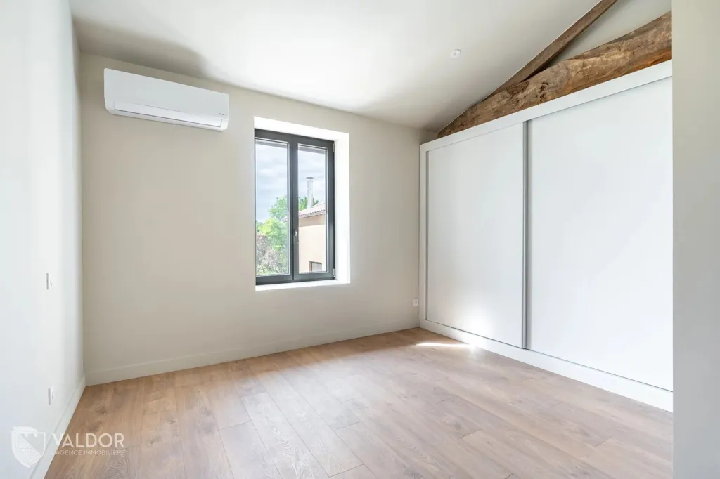 Pièces - Maison Rénovée avec Jardin à Blacé