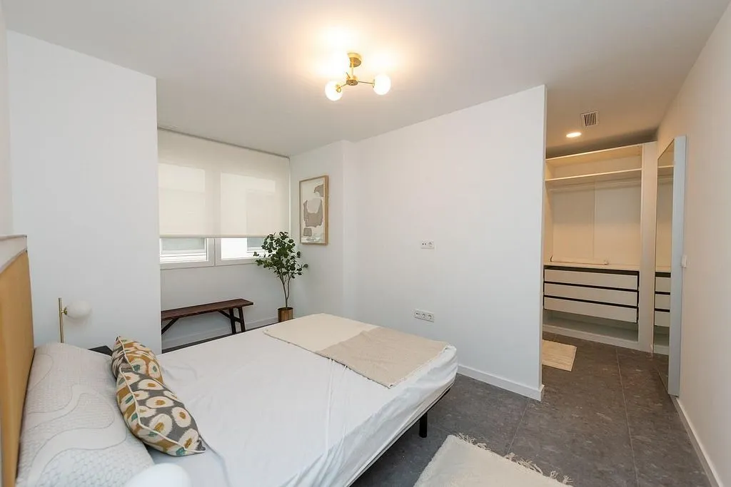 Magamistoad - Contemporary Flat with South View in Ensanche
