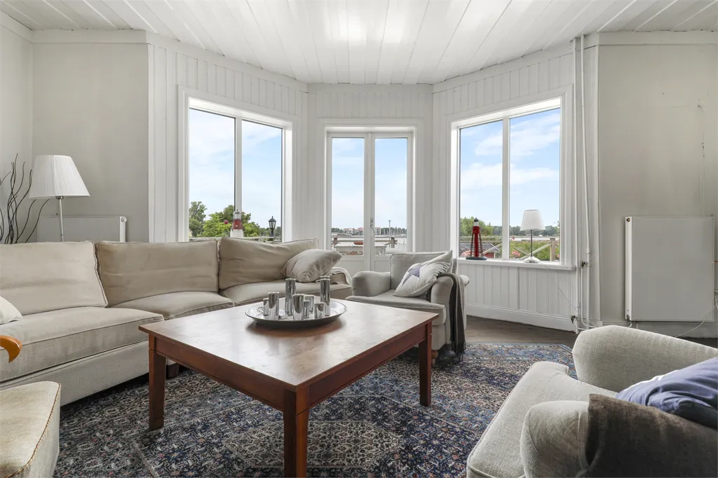 Elutuba - Villa with Waterfront View in Östhammar