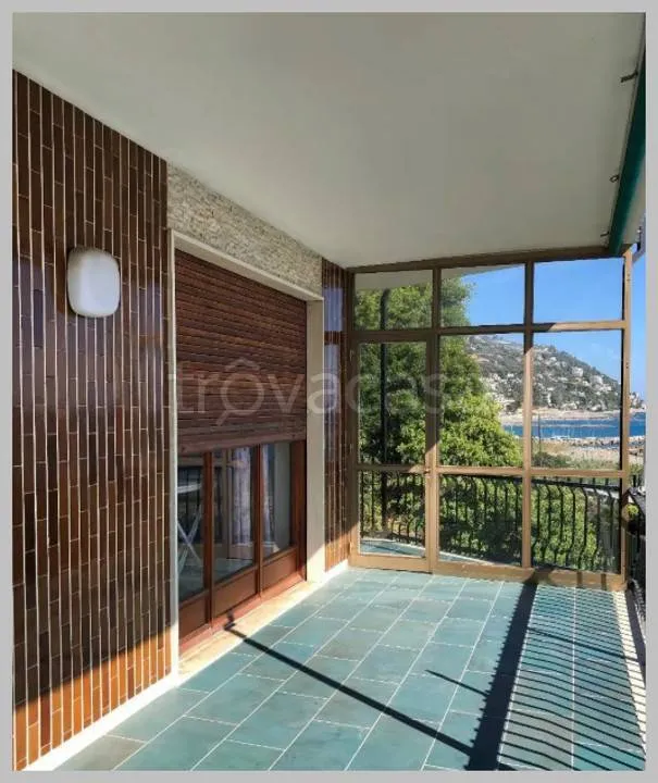 Terrasse - Auctioned Apartment with Terrace in Ospedaletti