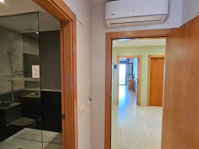 Bathrooms - Hotel with Bar-Restaurant near Corella Centre