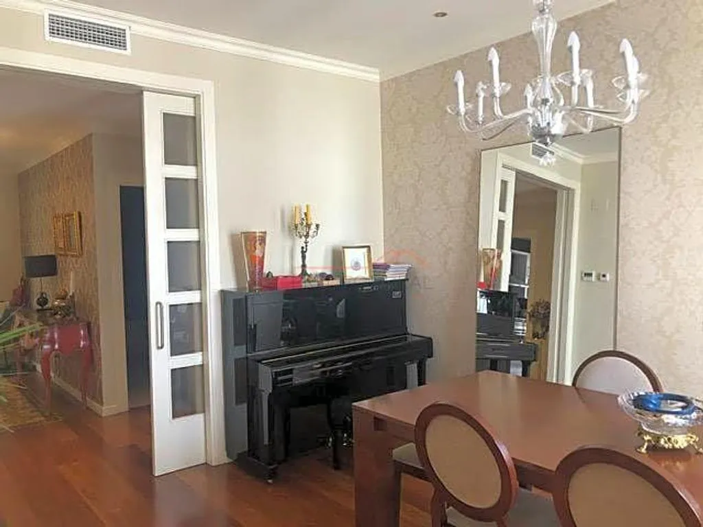 Söögituba - Luxury Flat with Sea View in Sant Just Desvern