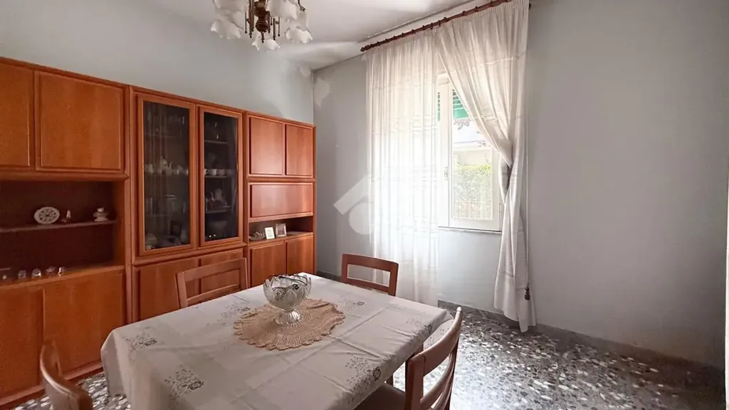 Sala da pranzo - Two-Level Villa with Garden in Sambuceto