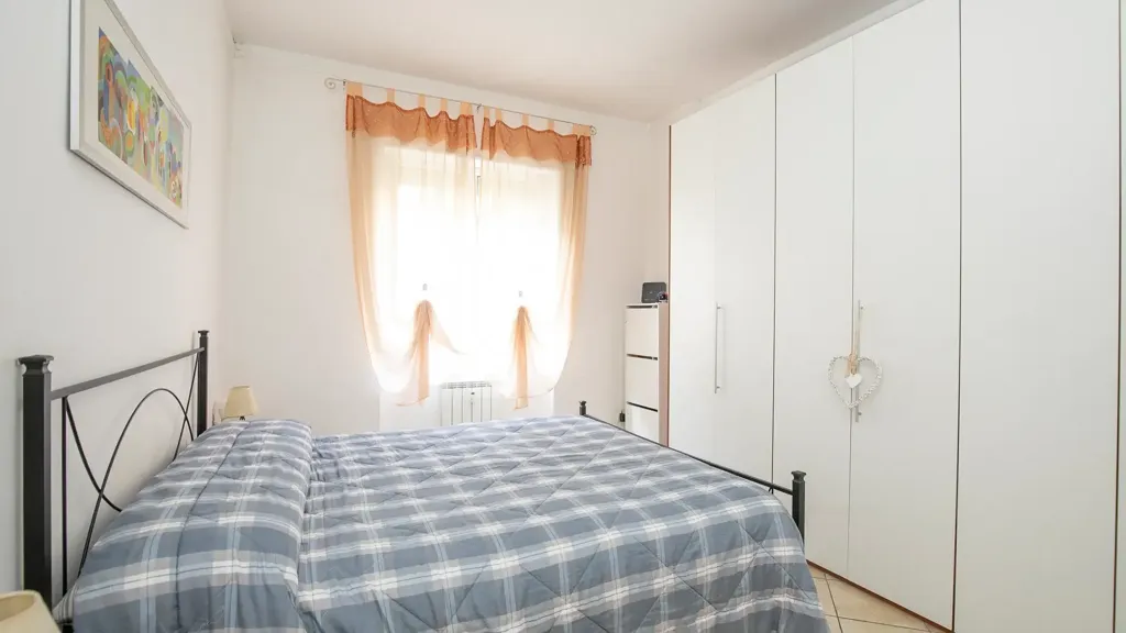 Chambres - Apartment with Private Parking in Genoa