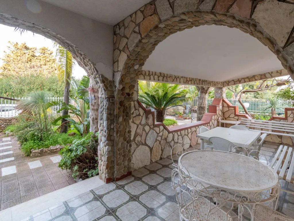 Terrasse - Villa with Garden and Terrace in Carini