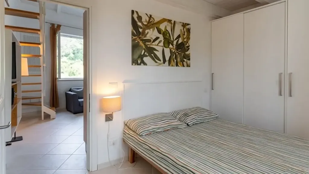 Chambres - Restored Stone Villa with Terrace in Imperia