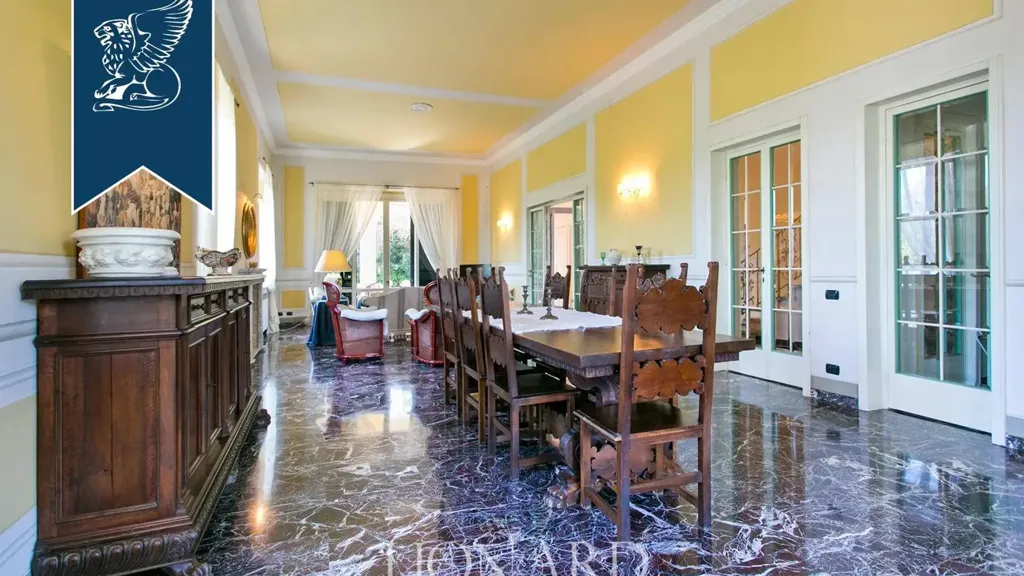 Salle à manger - Luxury Villa with Panoramic Tower near Lucca