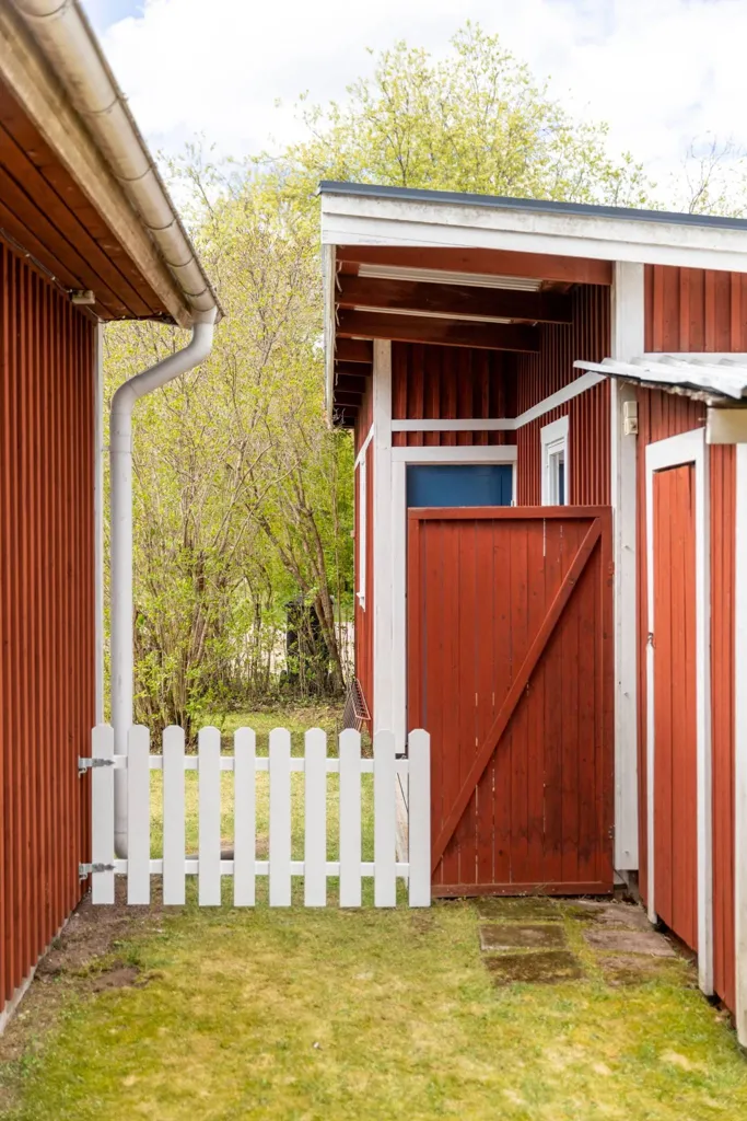 Aed - Eco-Friendly Villa with Garden in Östnor