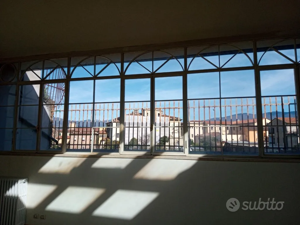 Toad - Rear-Upper Floor Villa in Pistoia