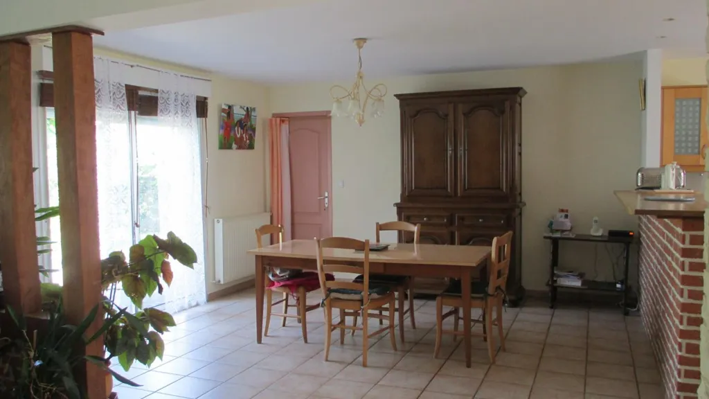 Salle à manger - Villa de Plain-Pied avec Garage à Auterive