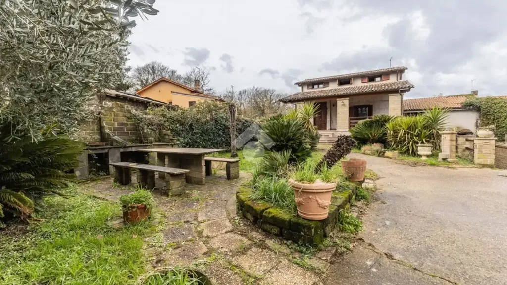 Aed - Villa with Private Garden in Bracciano
