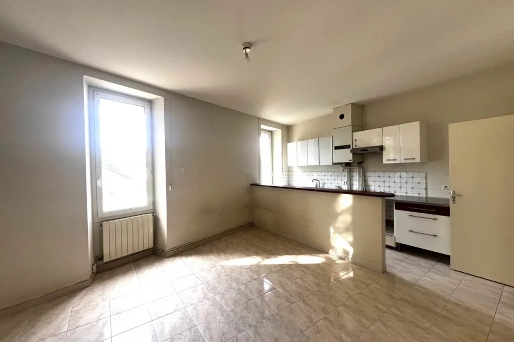 Cuisine - Maison de 3 Pièces avec Terrasse à Arles