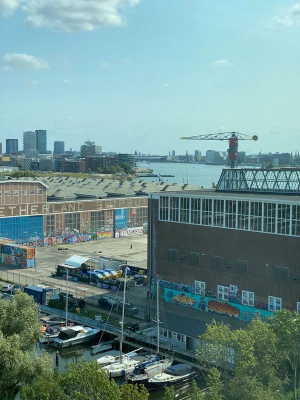 Pièces - Apartment with Balcony and Views in Amsterdam