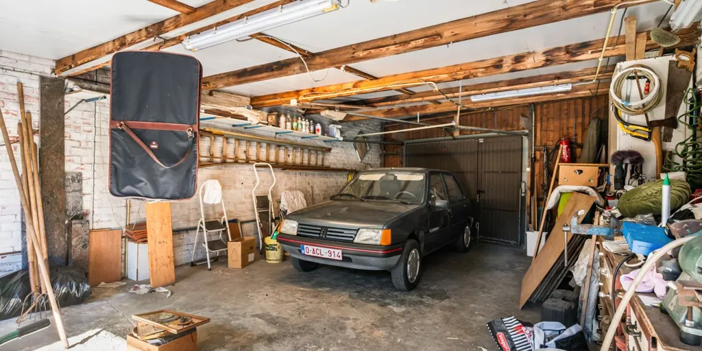 Garage - Appartement avec Garage dans le Centre de Roeselare