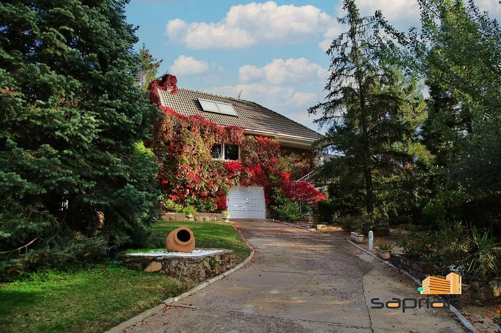 Välivaade - Chalet with Pool and Terrace in Robledo de Chavela