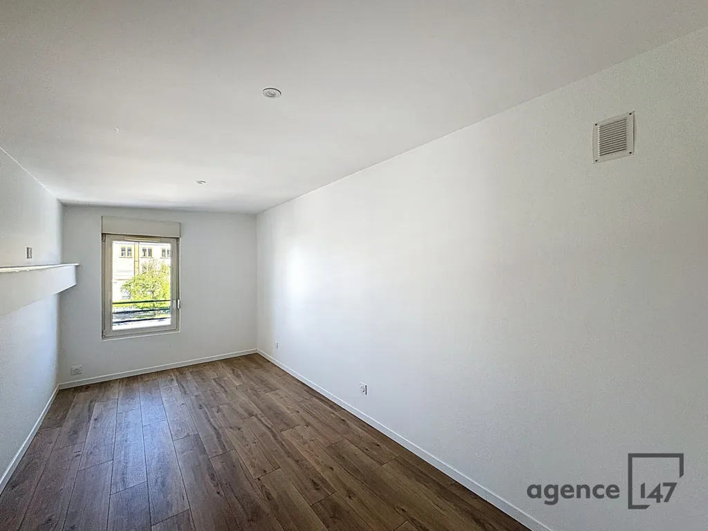 Pièces - Appartement Rénové avec Terrasse à Nancy