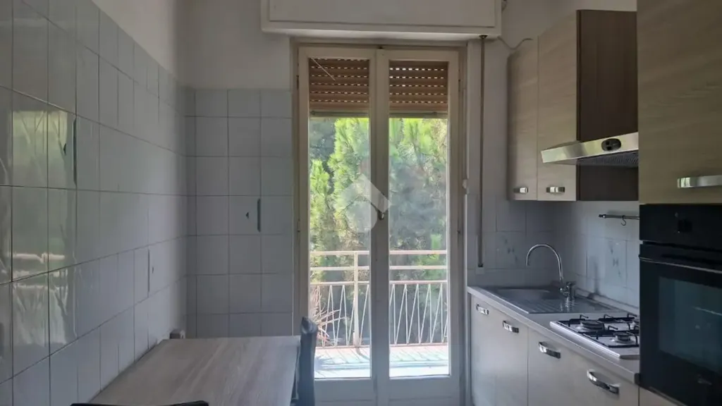 Cuisine - Apartment with Balcony in Savona