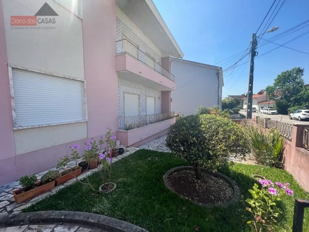 Jardin - Luxury Apartment Complex with Garden in Coimbra