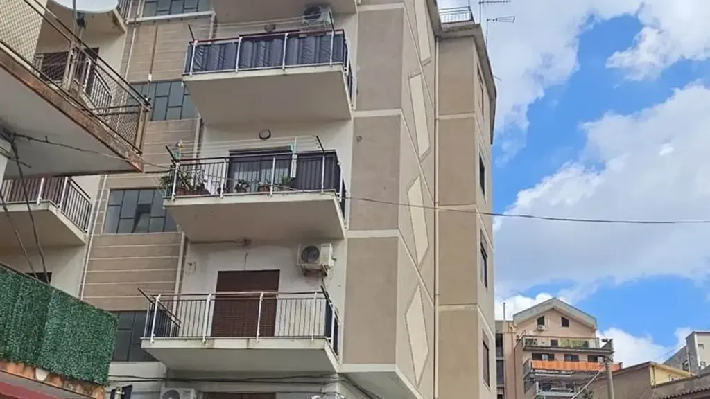 Välivaade - Modernised Apartment with Panoramic Balcony in Messina