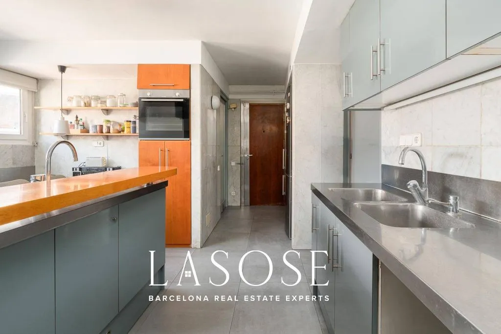 Kitchen - Duplex Penthouse with Pool in Tres Torres, Barcelona