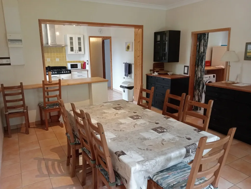 Sala da pranzo - Restored Farmhouse with Pool in Isolated Setting