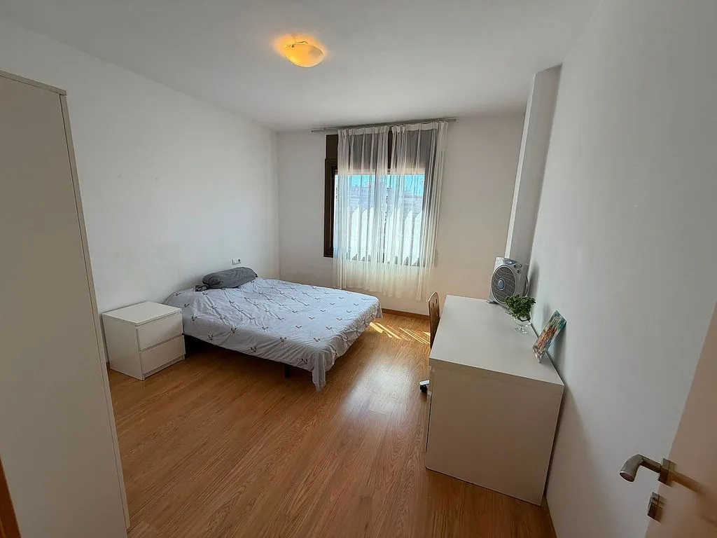 Bedrooms - Apartment with Balcony in Eixample