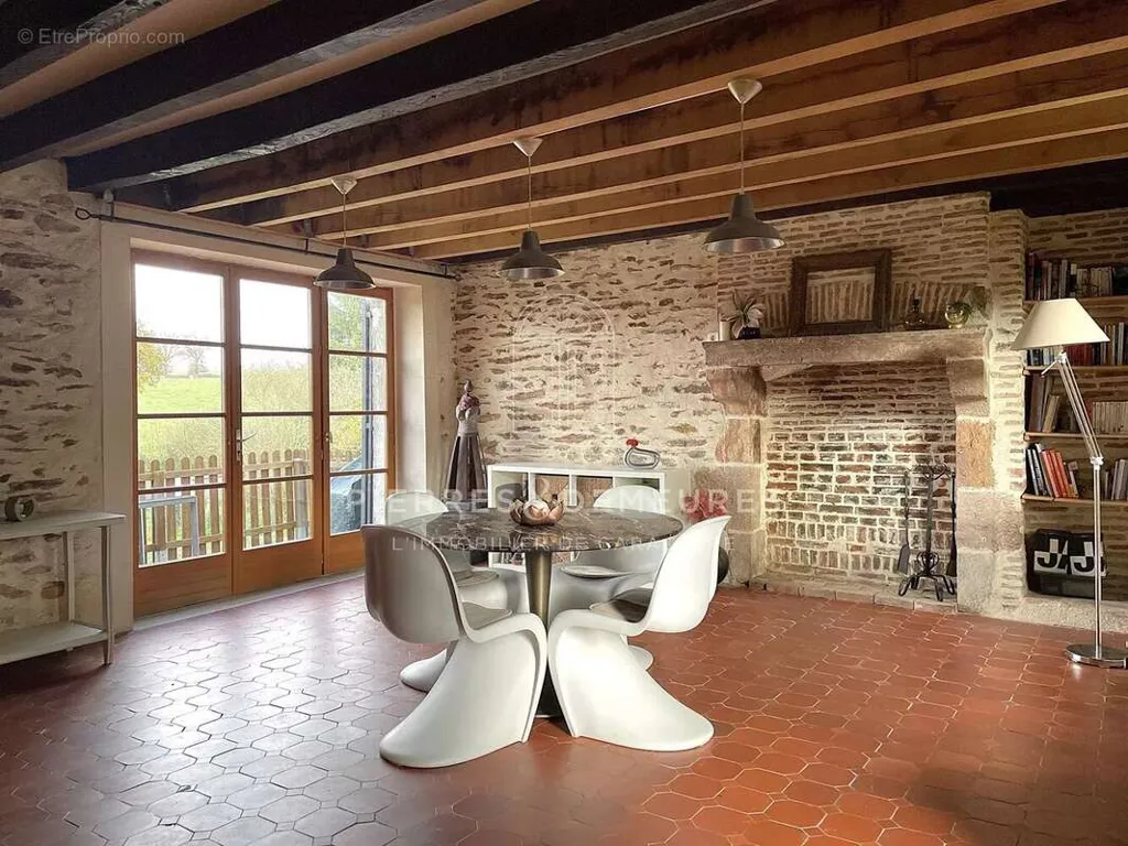 Sala da pranzo - Charming Longère with Garden in Boischaut