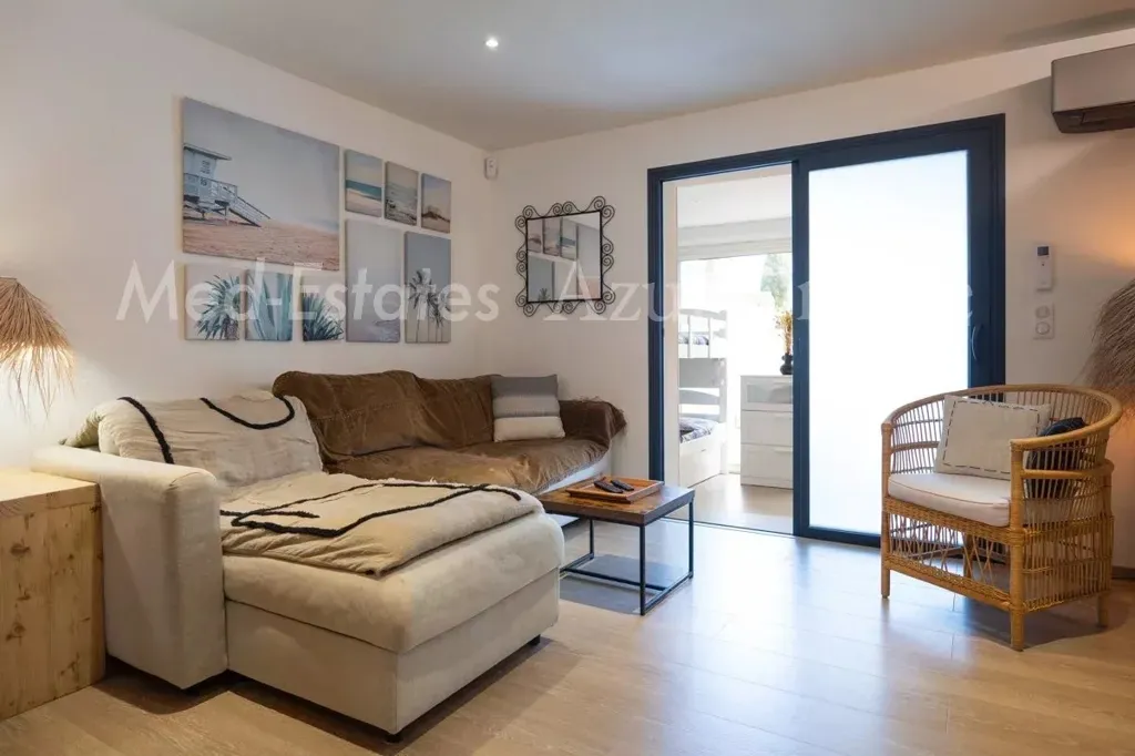 Elutuba - Triplex with Pool in Port Grimaud