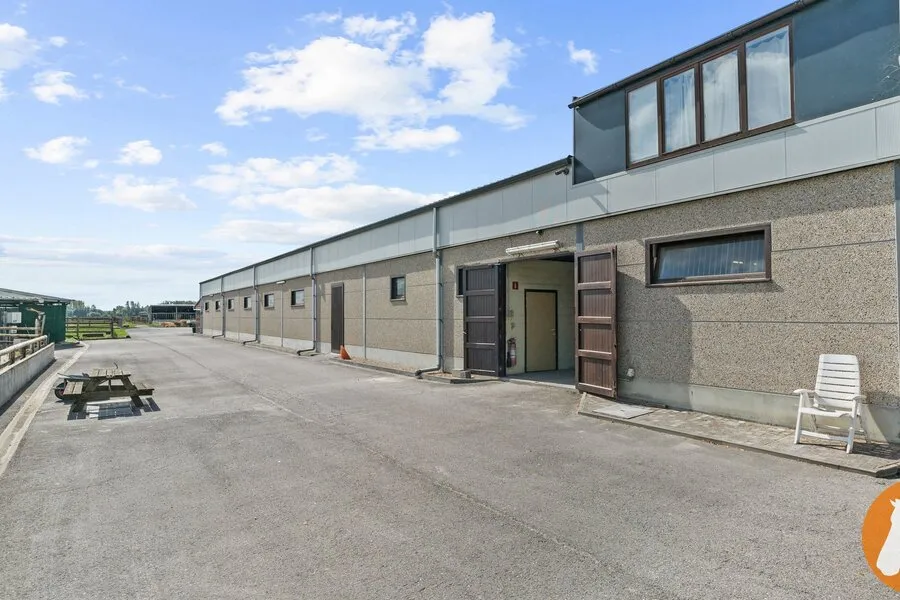 Välivaade - Equestrian Facility with Villa in Mechelen