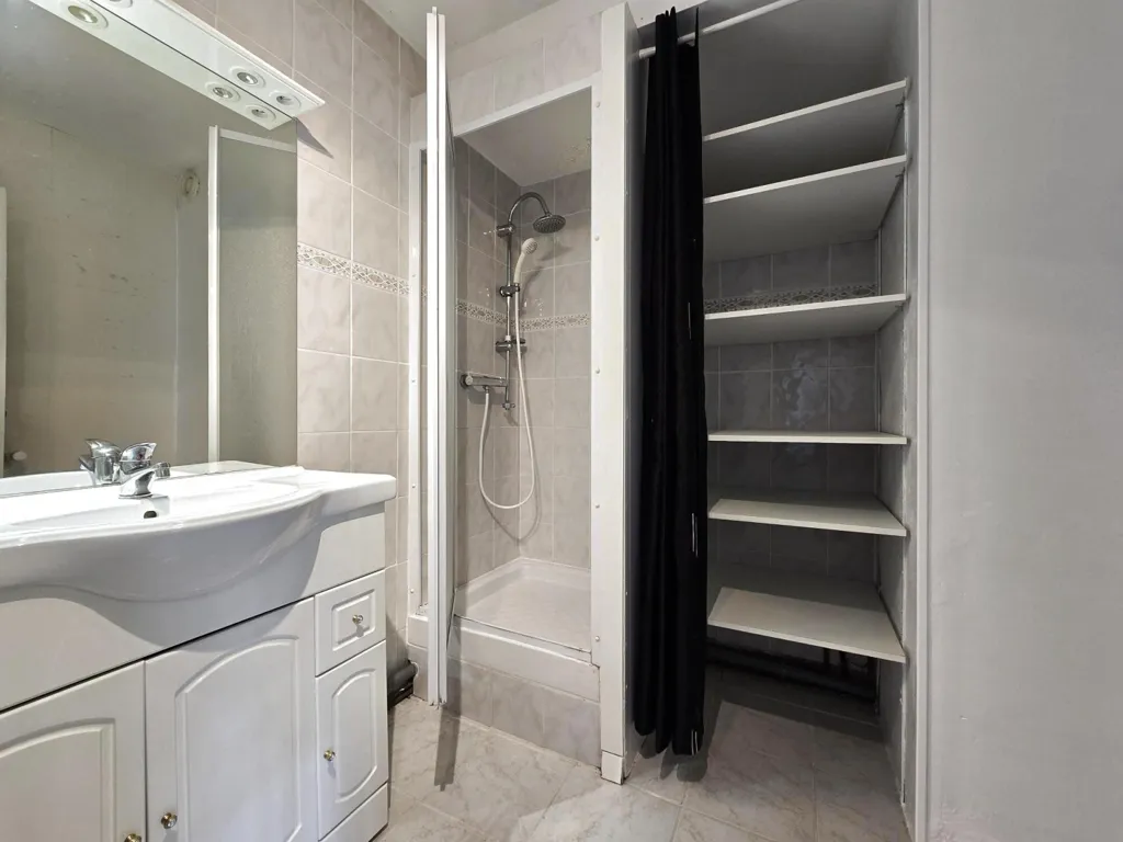 Vannitoad - Bright Flat with Balcony in Limoges