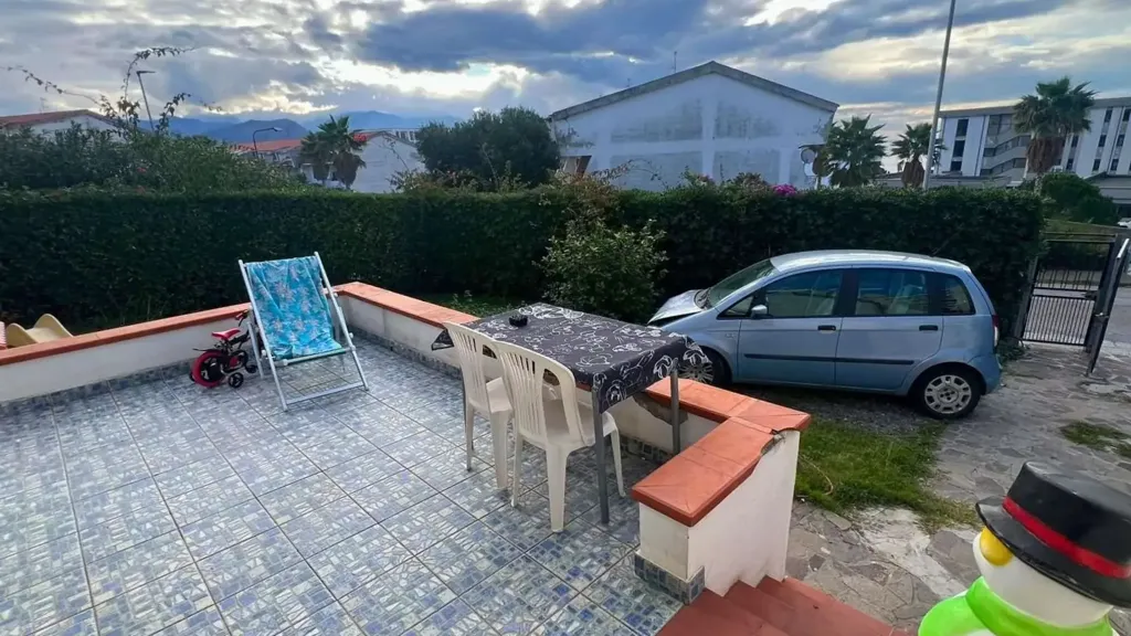 Terrasse - Semi-detached Villa with Garden in Scalea