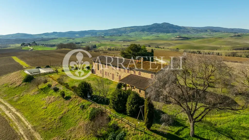 Õhuvaade - Rustic Farmhouse with Pool near Volterra