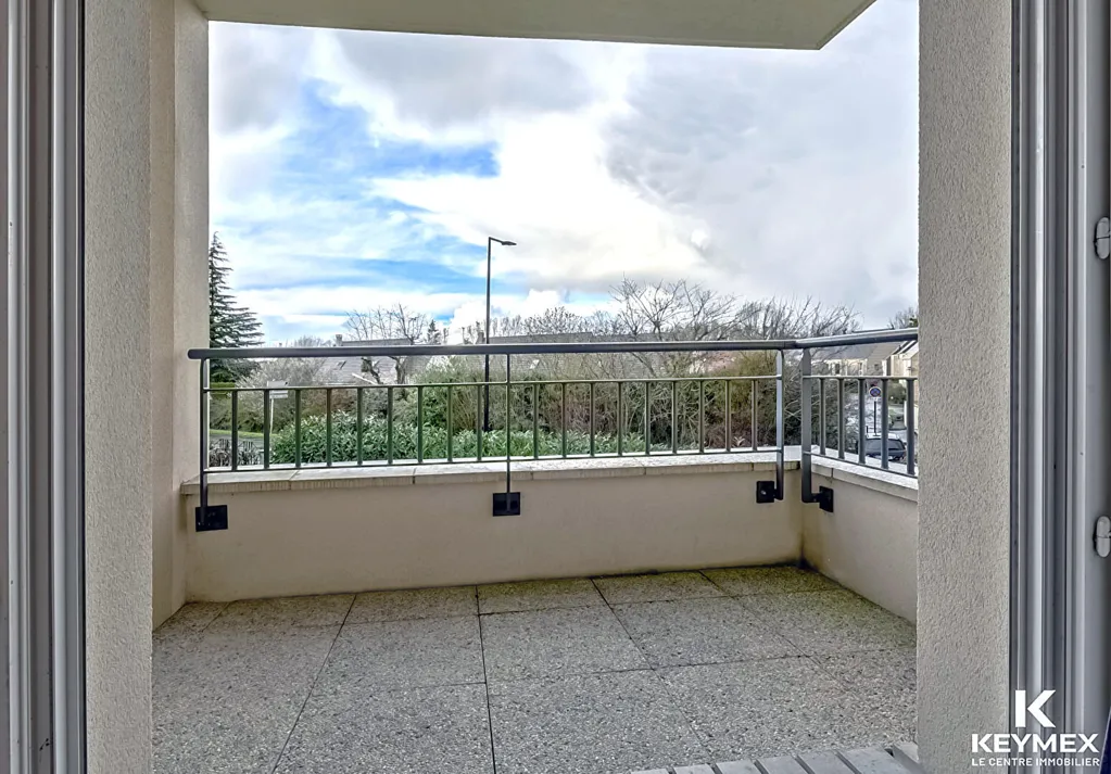 Balcon - Appartement 2 Pièces avec Balcon à Chambly