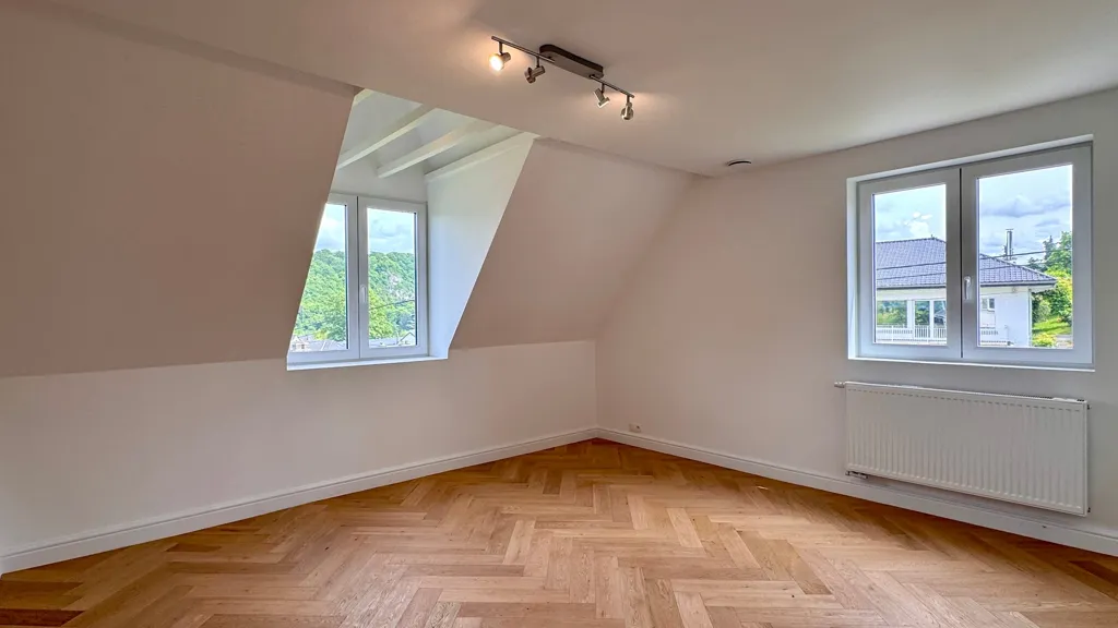 Toad - Renovated Villa with Meuse Views in Wépion