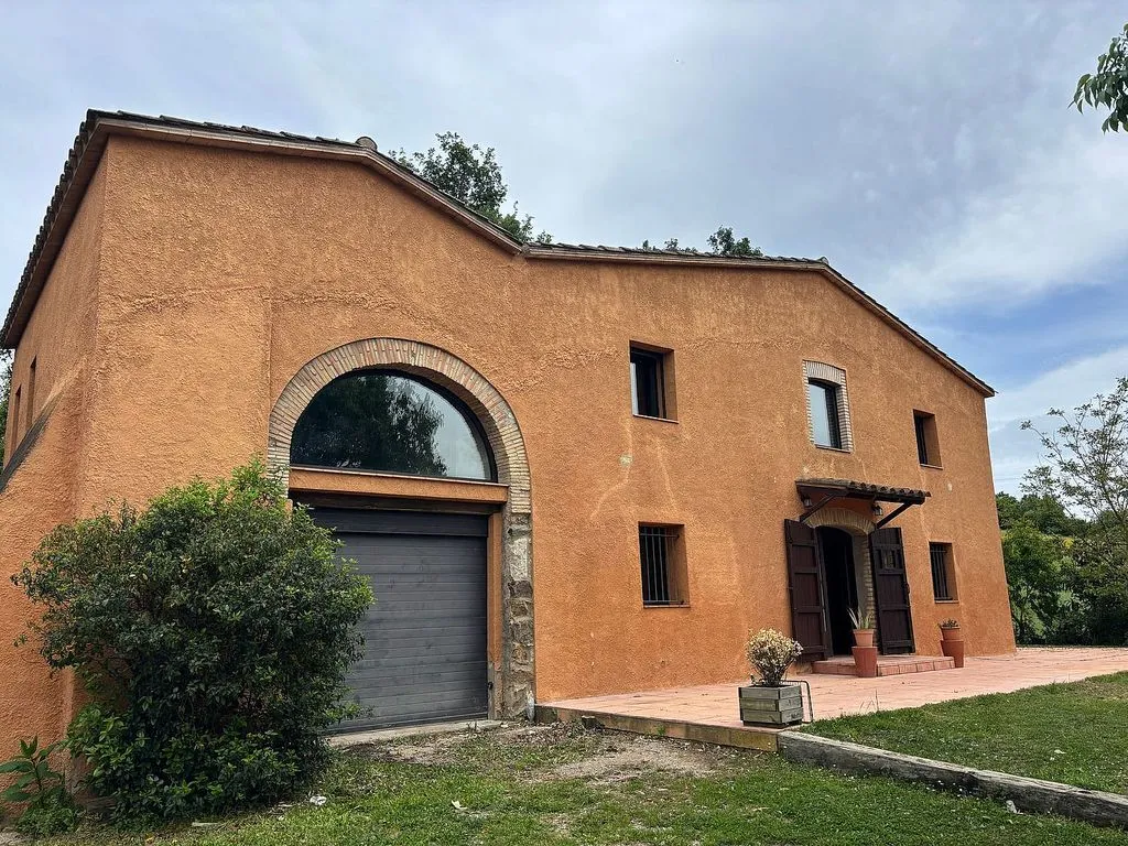 Esterno - Restored Masia with Garden in Quart