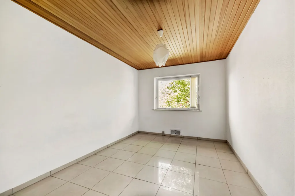 Toad - Large Villa for Modernisation in Albertslund