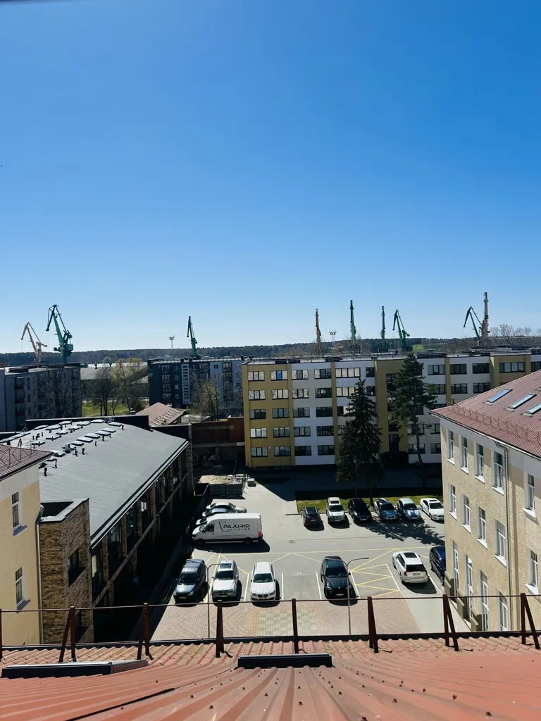 Balcone - Four-Bedroom Apartment with Loft in Klaipėda