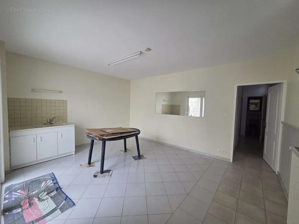 Cucina - City Centre House with Garage in Coutras