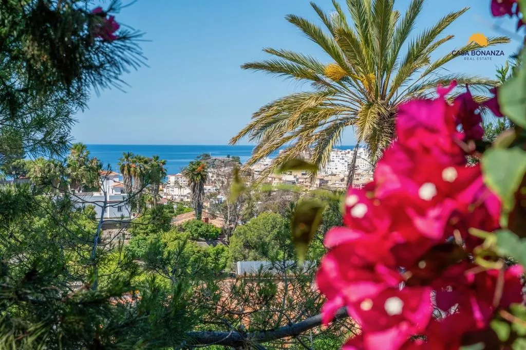 Luxury Villa with Pool in Almuñécar