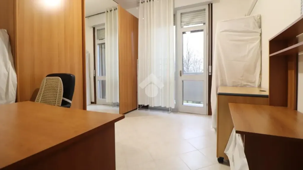 Studio - Rear-Facing Apartment with Balcony in Mantua