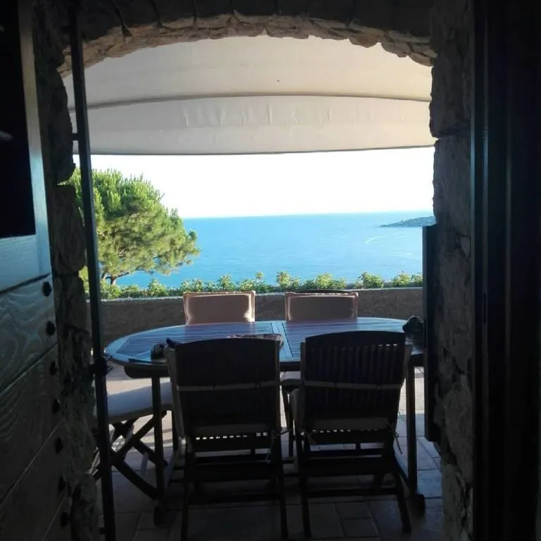 Terrass - Stone Villa with Sea Views in Grimaldi Superiore